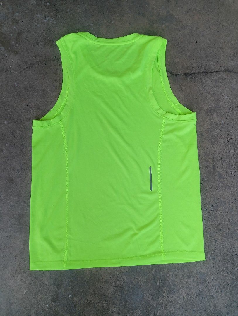 Asics Running tanktop (Category: Activewear) located in Subic. Submitted by gentlecloud-8030a3 (Listing ID 1467358826, Image 2). Description: Asics Running Tanktops neon green size S to M Relectorize Logo n linings at the back excellent condition 500+ship.