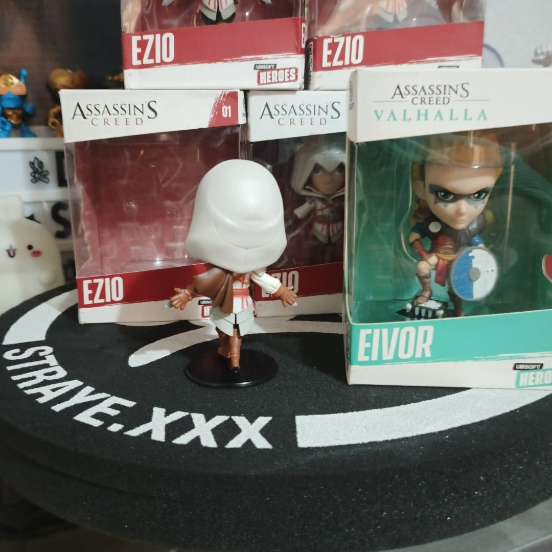 Assasin's creed ubisoft heroes (Category: Action & Battle Toys) located in Batangas. Submitted by D.CAP (Listing ID 1467340064, Image 3). Description: For Sale:⬇️ 🛒 Assasin's creed ubisoft heroes 🅿️ 250.00 each + SF Yours ✅ 3-4inches figs. 📦 As-is condition nabili ko siya sa japan surplus. *Original with Markings *Check picture for details *With Box 📌 Batangas city Location 📦 Ship Nationwide (J&T D2D/LBC SFcop) 📩 DM for speed Transaction 🧾