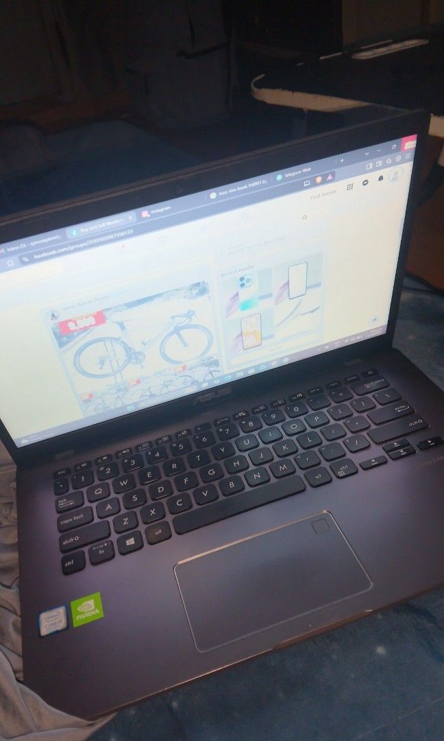ASUS VIVOBOOK X409FJ (Core I5 8th gen) (Category: Laptops & Notebooks) located in Manila. Submitted by sekininsha (Listing ID 1467274355, Image 1). Description: 11K!!! negotiable! Near Alabang Please. Key Specifications of the Asus Vivobook X409FJ (Core i5) Processor: Intel Core i5-8265U (1.6 GHz base up to 3.9 GHz boost, 4 cores, 8 threads) [1] Graphics: NVIDIA GeForce MX230 (2GB GDDR5 VRAM) + Intel UHD Graphics 620 [1, 2] Display: 14-inch LED-b