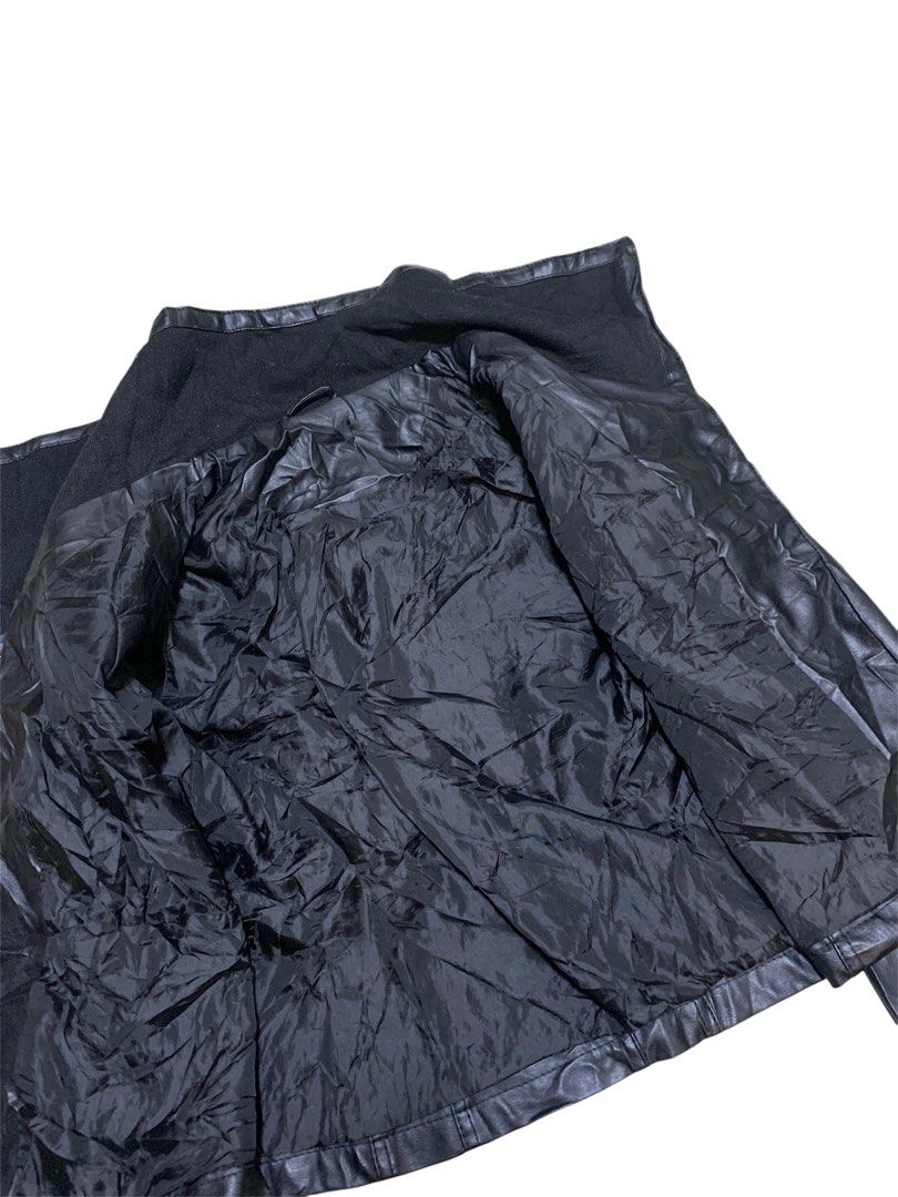 Asymmetrical Leather Jacket (Category: Coats, Jackets and Outerwear) located in Bula. Submitted by b3nedictpuk_ (Listing ID 1467306845, Image 3). Description: Size Small Excellent condition No issue Cut main tag.