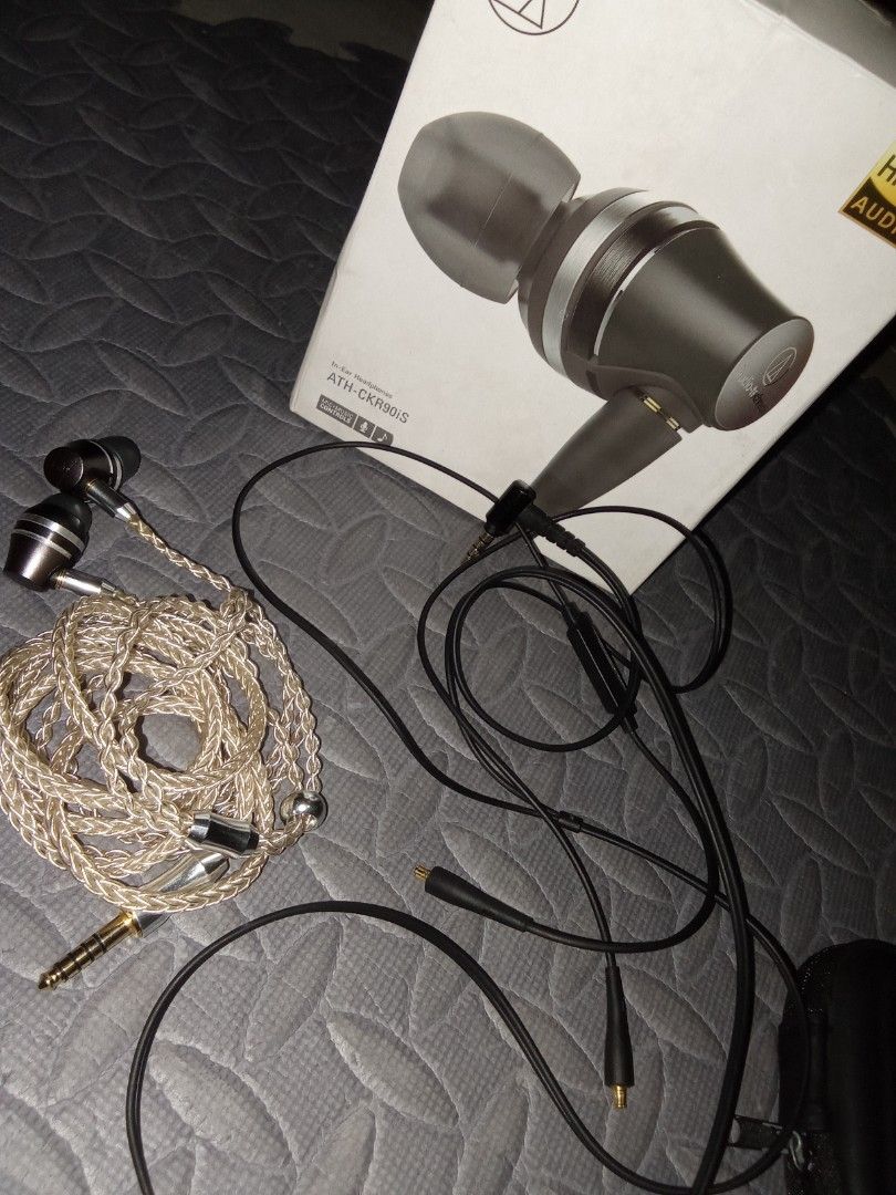 AUDIO TECHNICA CKR90IS (Category: Earphones) located in Manila. Submitted by zabatonic908 (Listing ID 1467245821, Image 3). Description: 🎧 FOR SALE: Audio-Technica ATH-CKR90iS + CUSTOM 4.4mm CABLE 💰 PRICE: ₱4,500 ONLY! 🇯🇵 Purchased from Japan! Looking for quality audio gear with excellent detail and instrument separation? Check out this Audio-Technica ATH-CKR90iS! ✨ KEY FEATURES • Dual dynamic drivers (13 mm + 10.4 mm) • Frequency response: 5