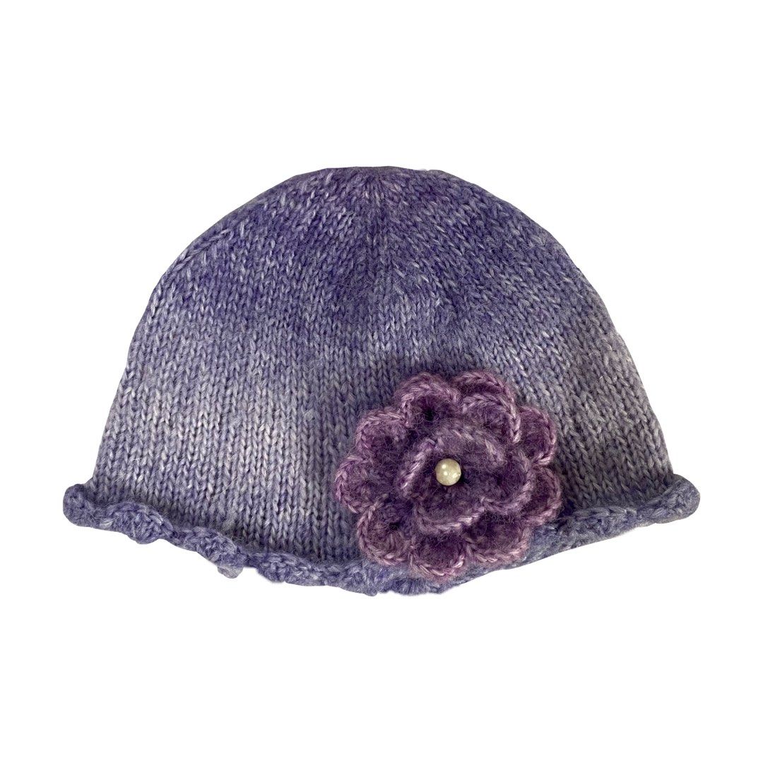 aurora's beanie (Category: Hats & Beanies) located in Minalabac. Submitted by binx.xoxo (Listing ID 1467244292, Image 1). Description: 🧷length: 7 in 🧷width: 10 in 🧷material: mohair 🧷stretchy 🧷handmade.