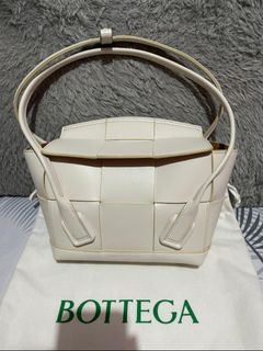 (Kategori: ) berada di . Dikirim oleh luxbynara (ID iklan 1467171688, Gambar 1). Deskripsi: .