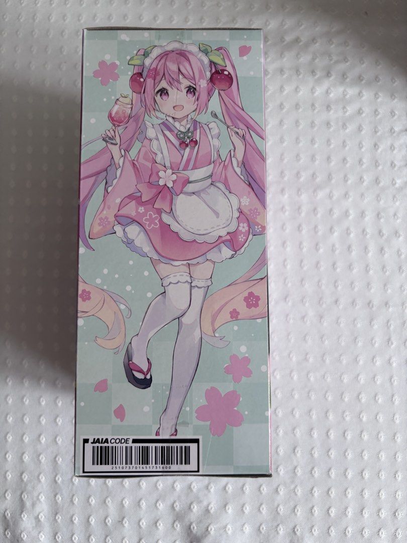 Authentic Coreful Taito Hatsune Miku Figure (Category: Figurines & Statues) located in Quezon City. Submitted by anns.hobbyshop (Listing ID 1467228195, Image 2). Description: .