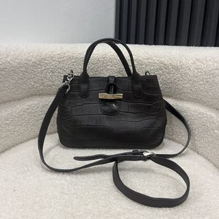 (Category: ) located in . Submitted by ipohluxury (Listing ID 1467285115, Image 1). Description: .