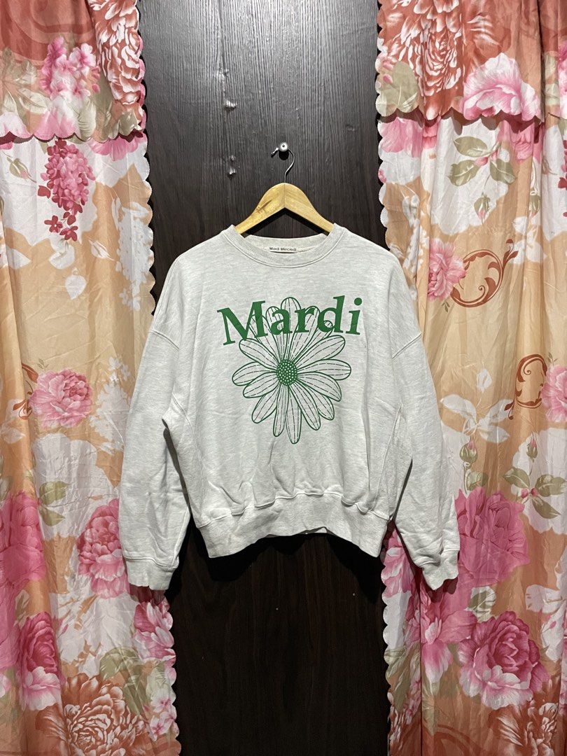 AUTHENTIC MARDI MERCREDI PULLOVER (Category: Longsleeves) located in Cagayan de Oro. Submitted by dwight_666 (Listing ID 1467171995, Image 1). Description: 23x24 large womens small mens complete tags authentic/legit as new condition flawless no issue color rate: 9.7/10.