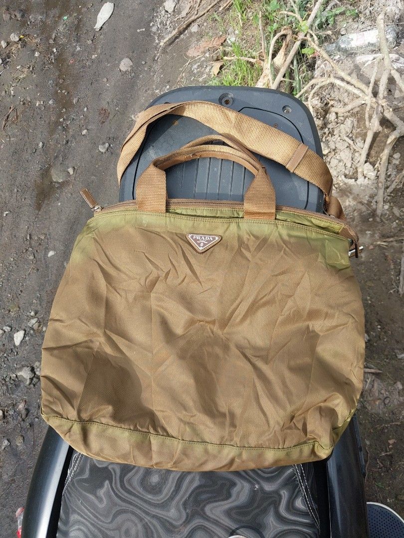 Authentic prada (Category: Sling Bags) located in Polomolok. Submitted by warmfire.3185dd (Listing ID 1467329238, Image 1). Description: .