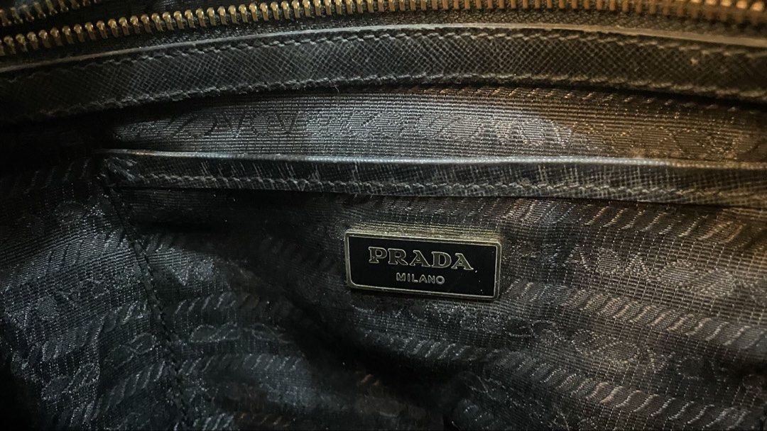 Authentic prada 2 way bag (Category: Luxury Bags & Wallets) located in Cavite. Submitted by ohmie23 (Listing ID 1467272696, Image 3). Description: Authentic prada 2 way bag.
