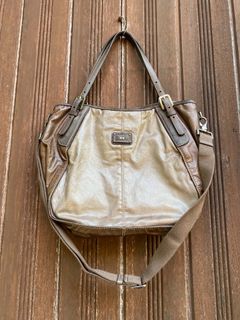 (Category: ) located in . Submitted by authentic_bag96 (Listing ID 1467329074, Image 1). Description: .