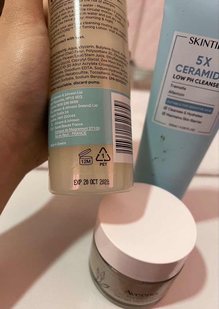 Aveeno and Skintific Skincare Bundle Set (Category: Face Care) located in Manila. Submitted by yourbaby0430 (Listing ID 1467293755, Image 3). Description: Skincare bundle for sensitive skin. Includes Aveeno Calm + Restore Cleanser (200ml, exp. Oct 2028), Skintific 5X Ceramide Cleanser (120ml), and Aveeno Oat Gel Moisturiser. Gentle daily routine. Selling as a set only. Authentic. .