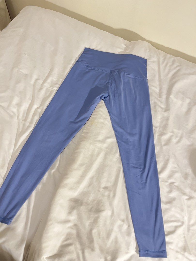 Baby blue leggings (Category: Activewear) located in Manila. Submitted by xxx0727 (Listing ID 1467295904, Image 2). Description: - Stretchable Material - Soft material - Medium to Extra Large size .