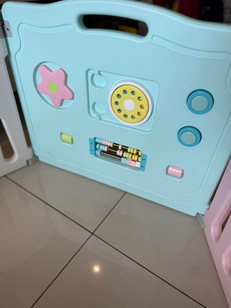 Baby Fence (Category: Infant Playtime) located in Caloocan City. Submitted by yassssy-410 (Listing ID 1467224048, Image 3). Description: .