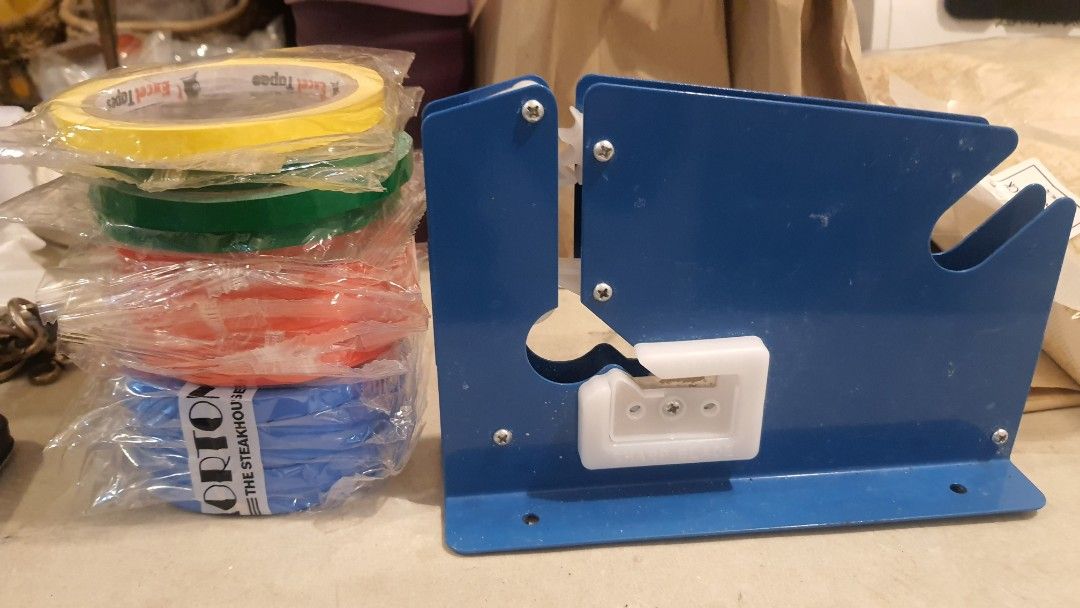 Bag Neck Sealer with tapes (Category: Food Organization & Storage) located in General Santos City (Dadiangas). Submitted by momntrepreneur (Listing ID 1467293911, Image 1). Description: For take all. Tape sealer.