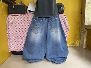 (Category: ) located in . Submitted by giegarments (Listing ID 1467297890, Image 1). Description: .