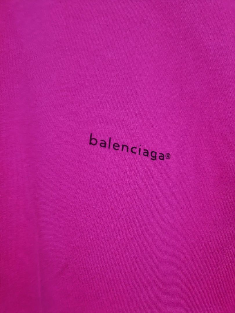 Balenciaga (Category: Luxury Apparel) located in Sual. Submitted by kriztyne_29 (Listing ID 1467311476, Image 3). Description: dimes: 24*31.