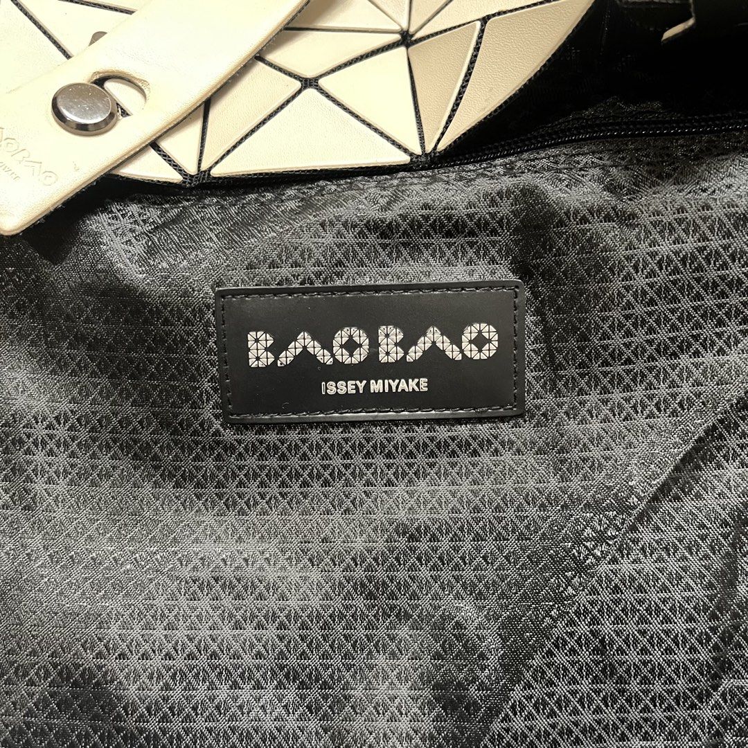Bao Bao Issey Miyake (Category: Tote Bags) located in Manila. Submitted by dot.niel (Listing ID 1467221600, Image 3). Description: Bao Bao Issey Miyake Tote Bag In Excellent Condition 1500 shipped .