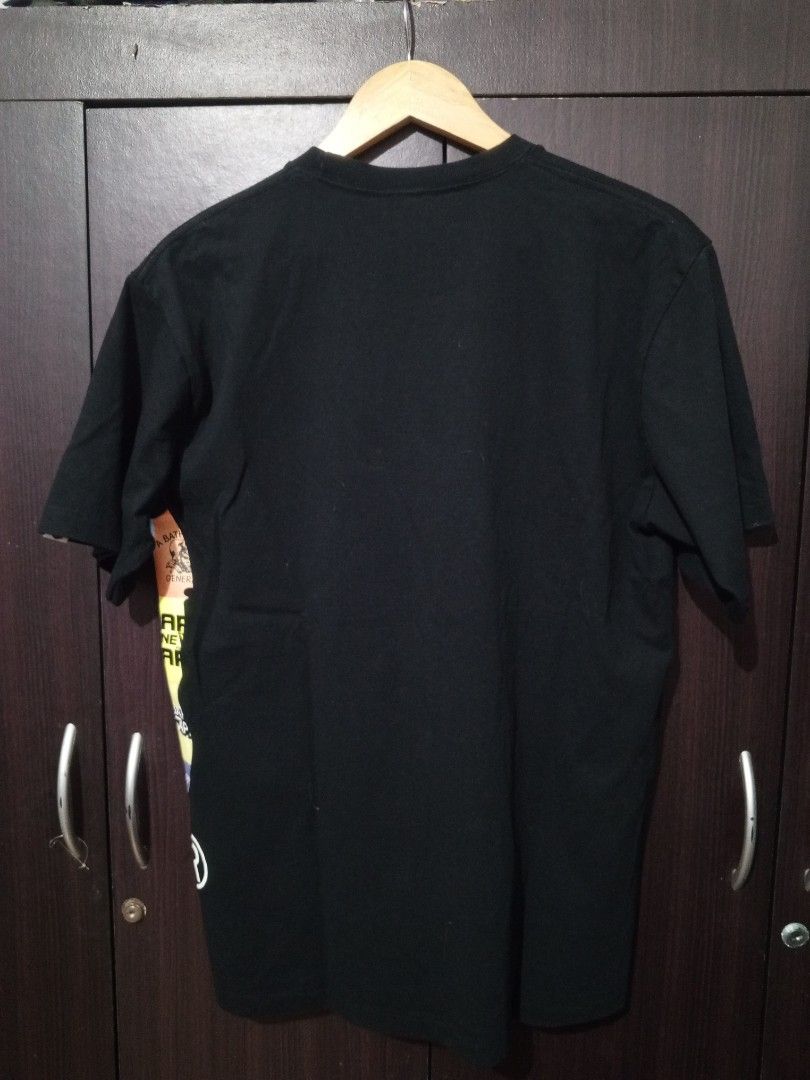 Bape Classic Logo Side Big Ape Head tee (Category: Tshirts & Polo Shirts ) located in Santa Maria. Submitted by paulo-garcia21 (Listing ID 1467284655, Image 2). Description: large on tag 20 by 27 no flaws as new.