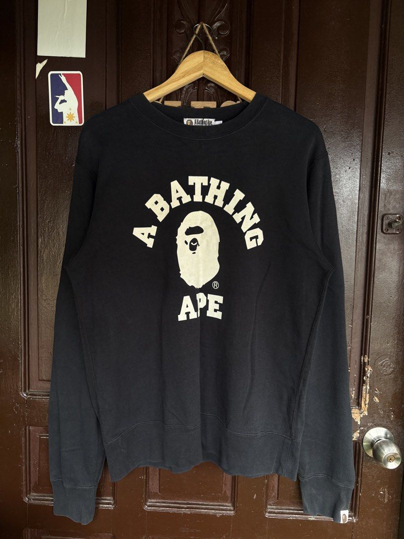 Bape Crewneck College Logo (Category: Activewear) located in Manila. Submitted by bravestone14 (Listing ID 1467287718, Image 1). Description: wts bape crewneck college logo authentic 22x28 no issue color rate 9/10 excellent condition 2k+sf 📩.