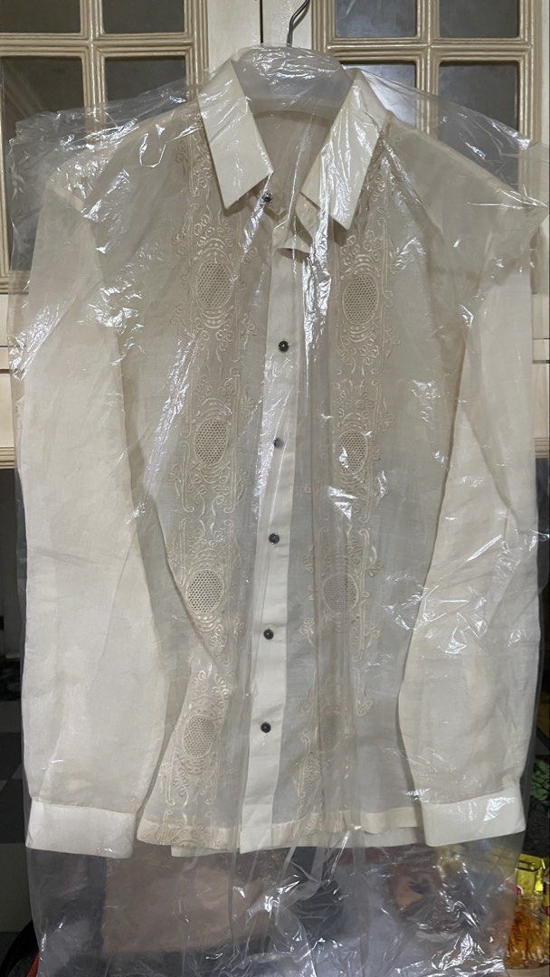 Barong tagalog (Category: Formal Shirts) located in Marikina City. Submitted by dangananjason (Listing ID 1467275561, Image 3). Description: Onésimus brand barong tagalog For small to medium builds (see pictures for measurements) Already dry cleaned Used only once for graduation Pickup, lalamove, or meetup around Marikina.