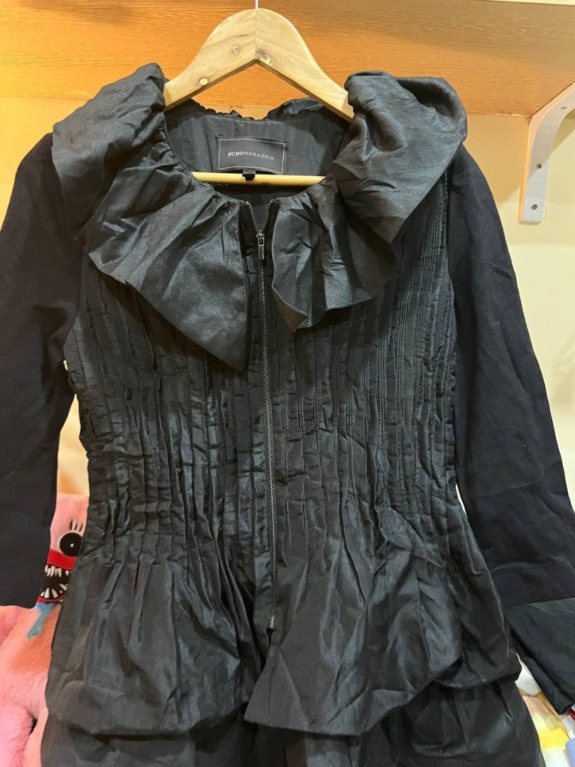 BCBGMAXAZRIA black smocked jacket with a ruffled collar (Category: Dresses) located in Quezon City. Submitted by michypeachyy1 (Listing ID 1467245677, Image 3). Description: 850 plus shipping only!! medium size.