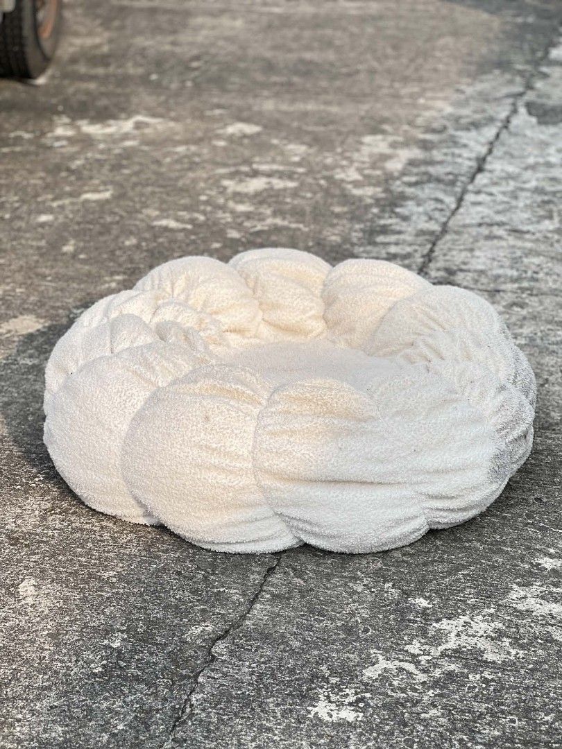 beanbag (Category: Chairs) located in Manila. Submitted by mightyfox.28e9a1 (Listing ID 1467289447, Image 3). Description: .
