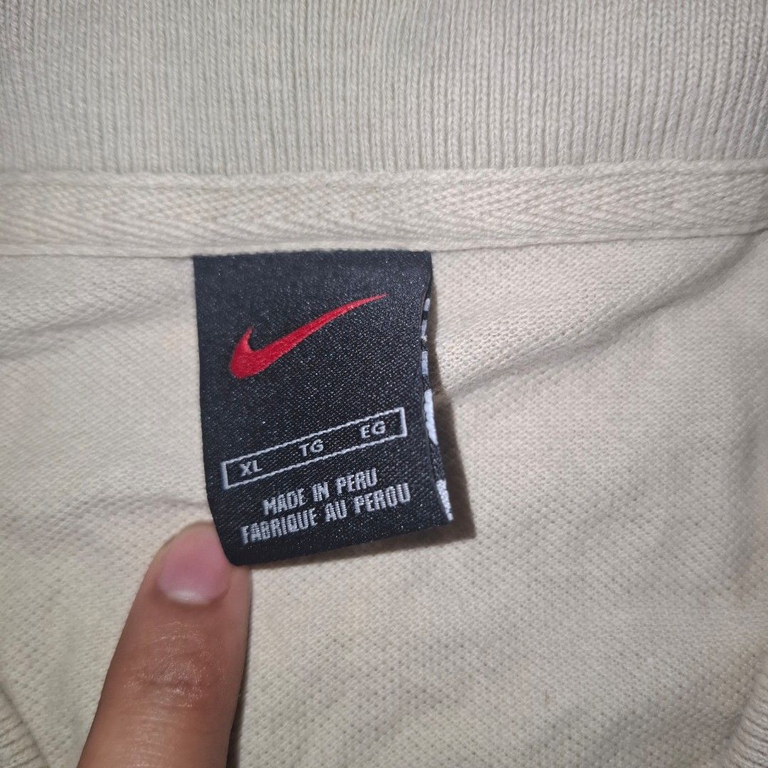 Beige Polo shirt (Category: Tshirts & Polo Shirts ) located in Adams. Submitted by frog_and_clover (Listing ID 1467314461, Image 2). Description: extra large beige Nike polo shirt. what you see is what you get.