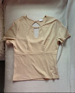 (Category: ) located in . Submitted by amilannnn (Listing ID 1467199777, Image 1). Description: .