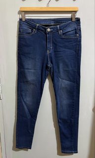 (Category: ) located in . Submitted by margascloset_ (Listing ID 1467305188, Image 1). Description: .