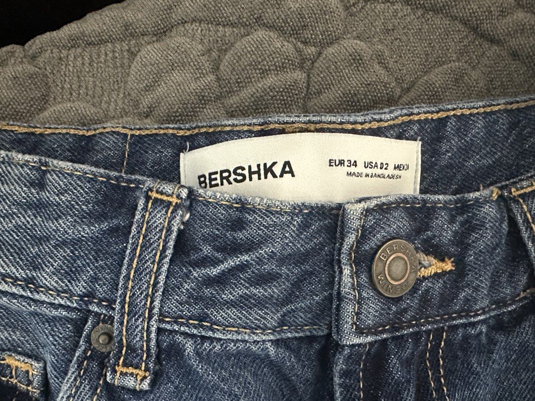 Bershka Shorts in Blue & Black (Category: Shorts) located in Quezon City. Submitted by lexascloset_ (Listing ID 1467228772, Image 2). Description: 280 each but 500 if u buy both! .