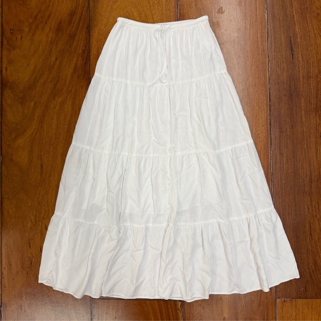 Bershka Skirt (Category: Skirts) located in Muntinlupa City. Submitted by myrandomthingz (Listing ID 1467352950, Image 1). Description: .