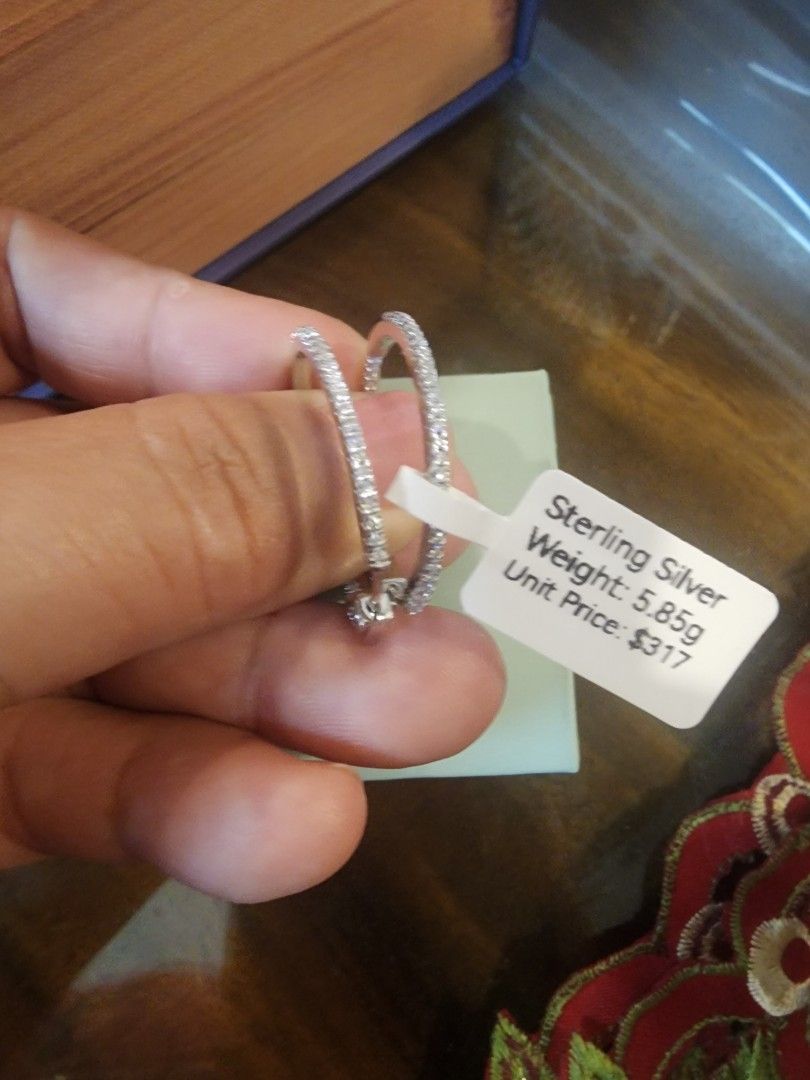 Big loop moissanite earrings *925 silver (Category: Earrings) located in Manila. Submitted by chrinathalie (Listing ID 1467244657, Image 1). Description: U.S GRADE MOISSANITE 925 REAL SILVER.