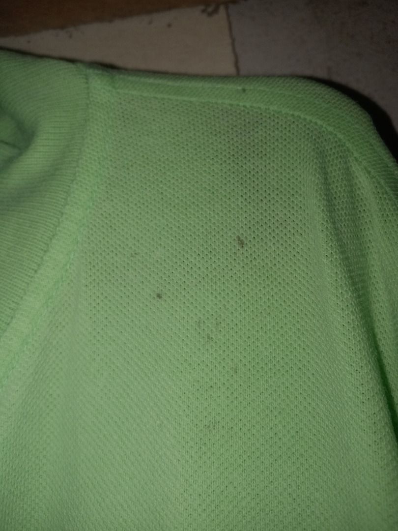 Big pony classic fit Ralph Lauren (Category: Tshirts & Polo Shirts ) located in Caloocan City. Submitted by wildcat_9bedc5 (Listing ID 1467214140, Image 2). Description: VINTAGE RL BIG PONY POLO - NEEDS TLC 💚 Size: XL Classic Fit Color: Rare Lime Green ISSUES - PLS READ: - 2 small holes near chest/collar area - Few small black stains on shoulder - See pics 4 & 5 for close-up - Overall faded sign of age GOOD THINGS: - 100% Cotton | Made in Bolivi