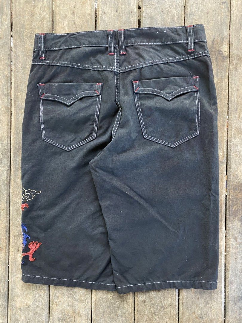 BIGTRAIN DRAGON (Category: Shorts) located in Manila. Submitted by bottomswrldwidev2 (Listing ID 1467297072, Image 2). Description: 📍BIGTRAIN DRAGON | JORTS Waist: 34 Lenght: 25 Thigh: 13.5 Hem: 10.5 Condi: 9.5/10 - goodcondi .