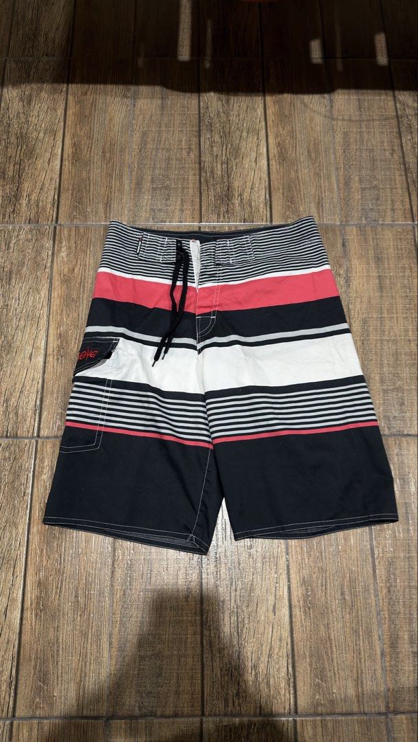 BILLABONG SHORTS (Category: Shorts) located in Manila. Submitted by urban-vintage_2 (Listing ID 1467331300, Image 2). Description: ISSUE: SEE THE PICS FOR ISSUE (NEED WASH) MOP :GCASH (NO COD) SHIP VIA: LALAMOVE & J&T LOCATION: PASIG CITY LENGTH: 21 HEM :11 WIDTH : 30-32.