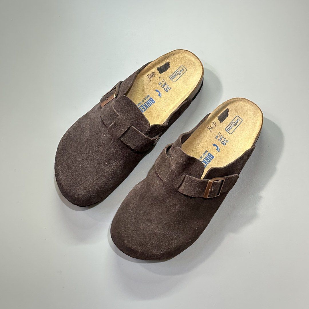 BIRKENSTOCK CLOGS Softbed (Category: Slippers and slides) located in Baguio. Submitted by macshop_items (Listing ID 1467294393, Image 3). Description: BIRKENSTOCK CLOGS Softbed - Size 38eu(24cm) - Excellent condition ₱ 2,580 + sf.