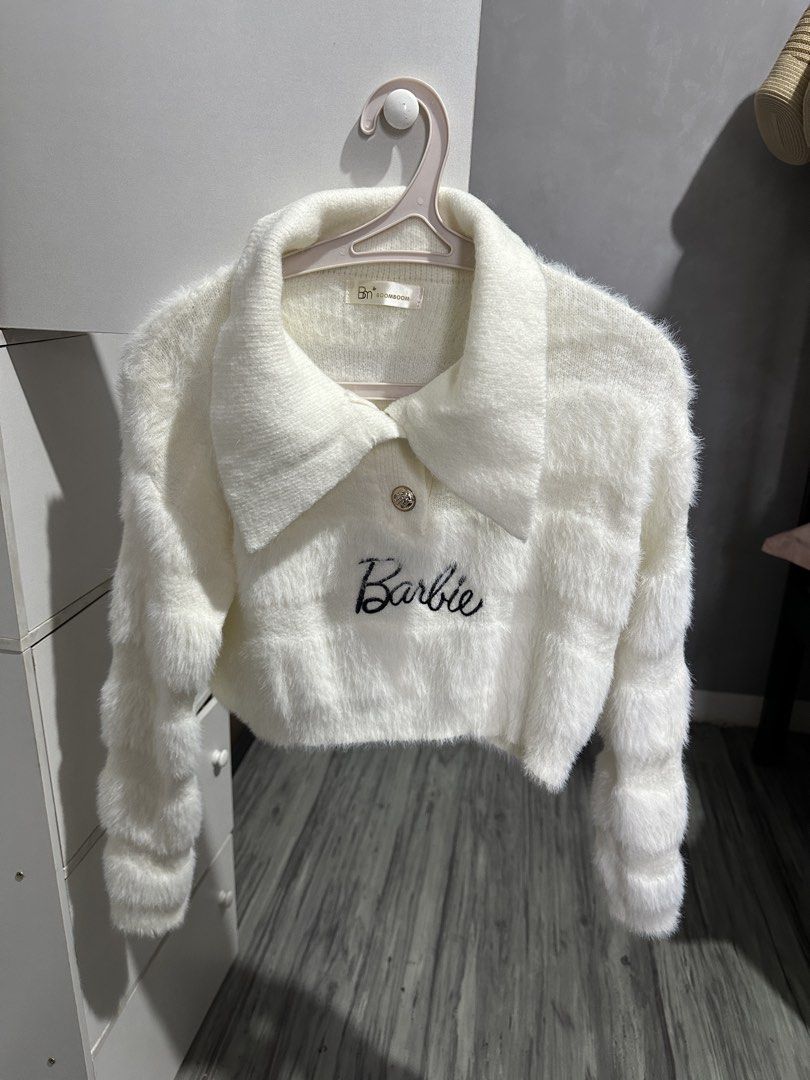 BKK White Fuzzy Barbie Crop Sweater (Category: Longsleeves) located in Valenzuela. Submitted by crzrvll26 (Listing ID 1467203521, Image 2). Description: .