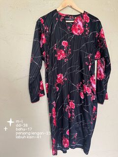 (Category: ) located in . Submitted by kurungvintage (Listing ID 1467187239, Image 1). Description: .