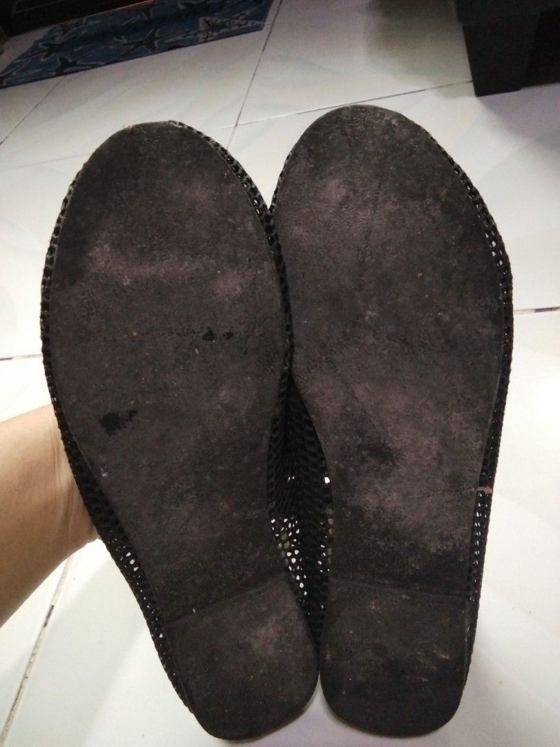 Black doll shoes (Category: Sneakers & Footwear) located in Antipolo. Submitted by olayerm1213 (Listing ID 1467189866, Image 2). Description: black doll shoes.
