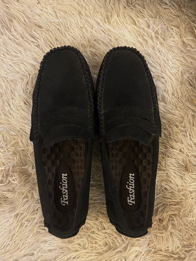 Men Black Loafers Suede Slip-On (Category: Casual Shoes) located in Manila. Submitted by chlowscscr (Listing ID 1467322513, Image 1). Description: Used once only! Rfs: Needed a larger size Just needs brushing :) Still in excellent condition <3.