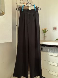 (Category: ) located in . Submitted by shopppthrift (Listing ID 1467211041, Image 1). Description: .