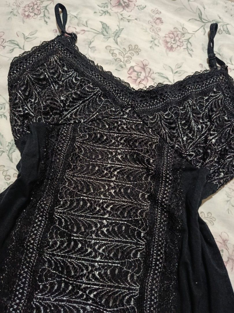 BLACK LACE camisole (Category: Sleeveless) located in Manila. Submitted by itzme_acquaria (Listing ID 1467205314, Image 2). Description: XS-S.
