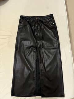 (Category: ) located in . Submitted by beas_closet (Listing ID 1467320739, Image 1). Description: .