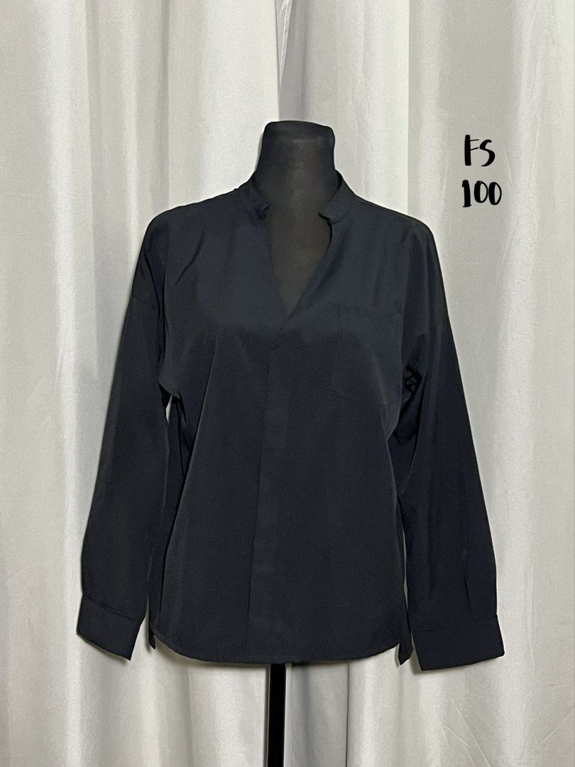 Black long sleeve v neck blouse with front pocket (Category: Blouses) located in Las Pinas. Submitted by jilanah (Listing ID 1467341915, Image 1). Description: .