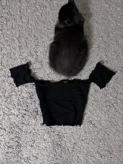 (Category: ) located in . Submitted by fromadollscloset (Listing ID 1467306553, Image 1). Description: .