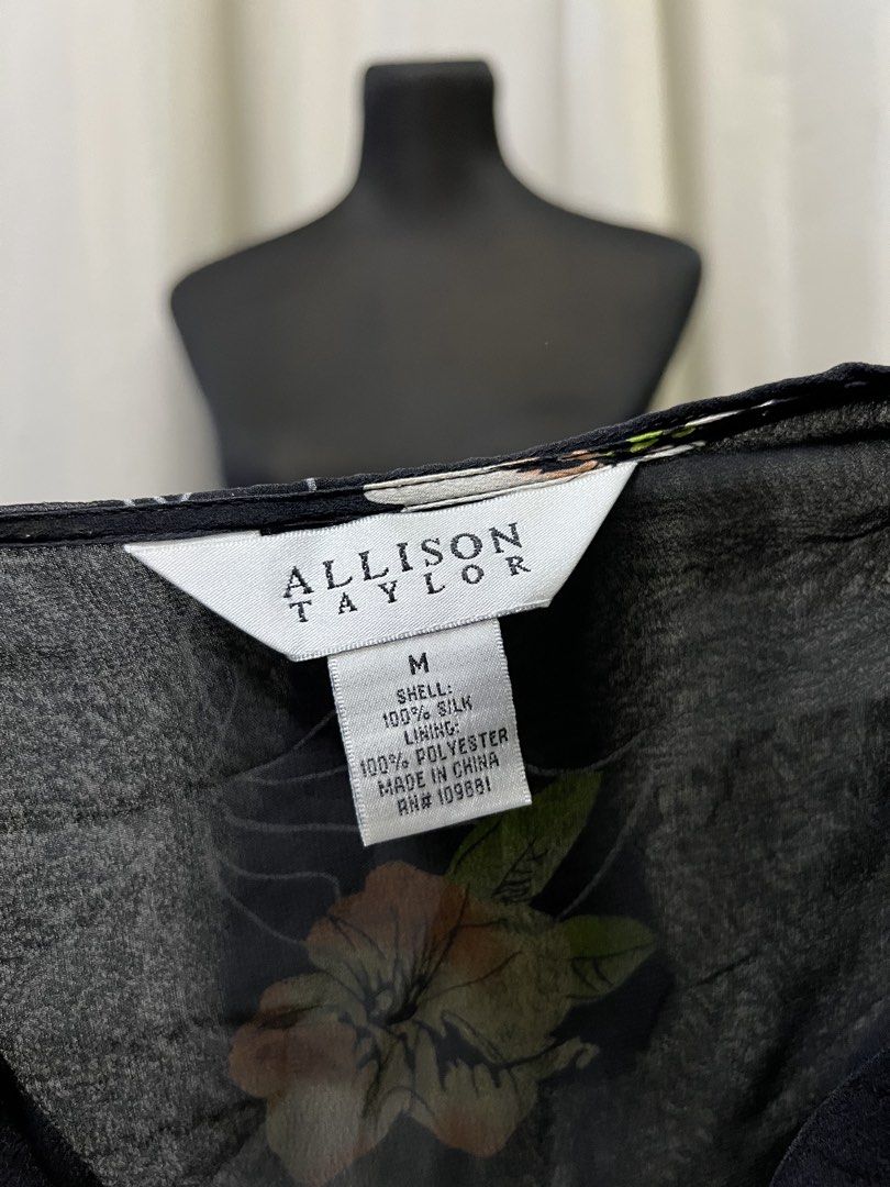 Black sheer floral blouse (Category: Longsleeves) located in Las Pinas. Submitted by jilanah (Listing ID 1467332711, Image 2). Description: .