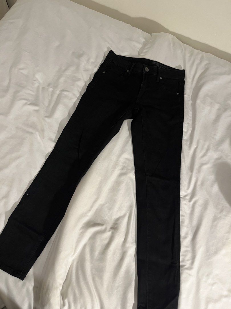 Black Skin Jeans (Category: Jeans) located in Manila. Submitted by xxx0727 (Listing ID 1467291954, Image 2). Description: - From Japan - Stretchable Material .