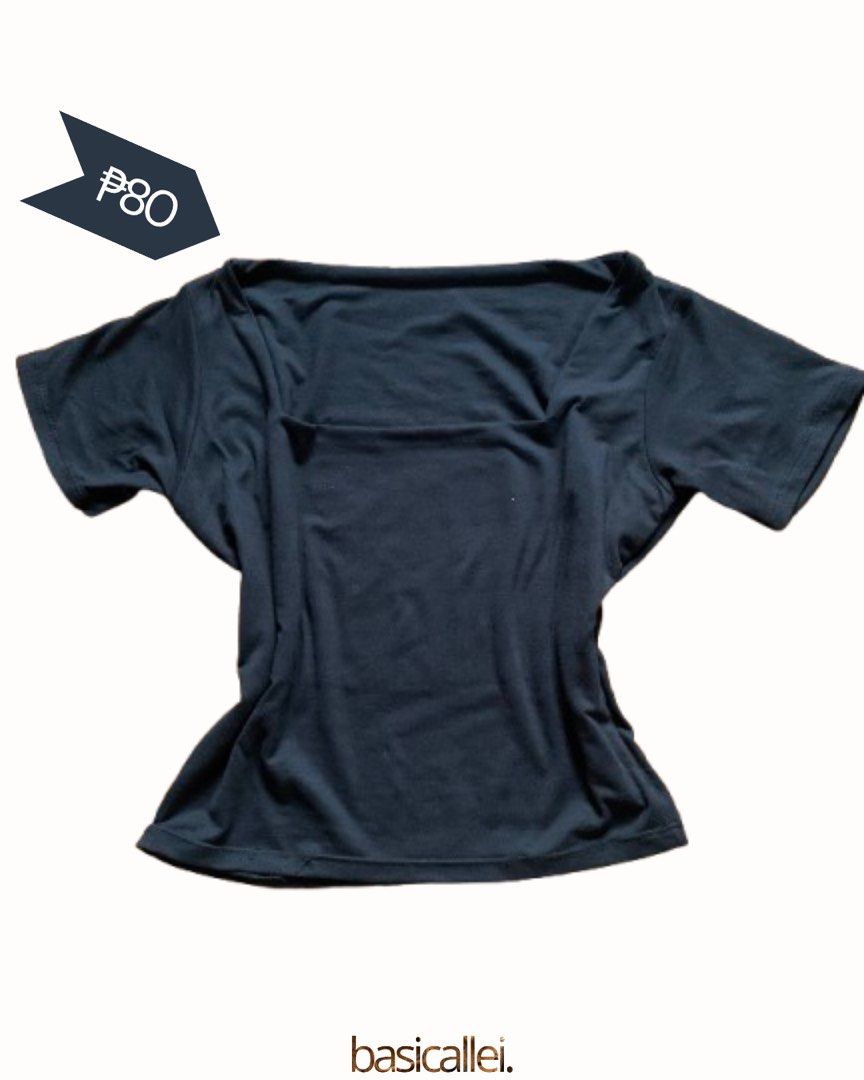 Black Square Neck Top (Category: Shirts) located in Quezon City. Submitted by basicallei (Listing ID 1467236285, Image 1). Description: Fits XS-M (Body in photo is M).