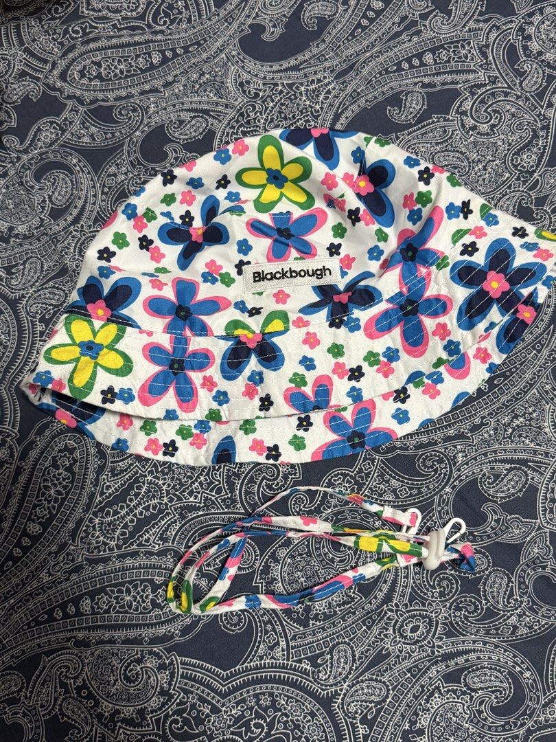 Blackbough Floral Bucket Hat (Category: Hats & Beanies) located in Las Pinas. Submitted by ml.closet (Listing ID 1467303936, Image 1). Description: .