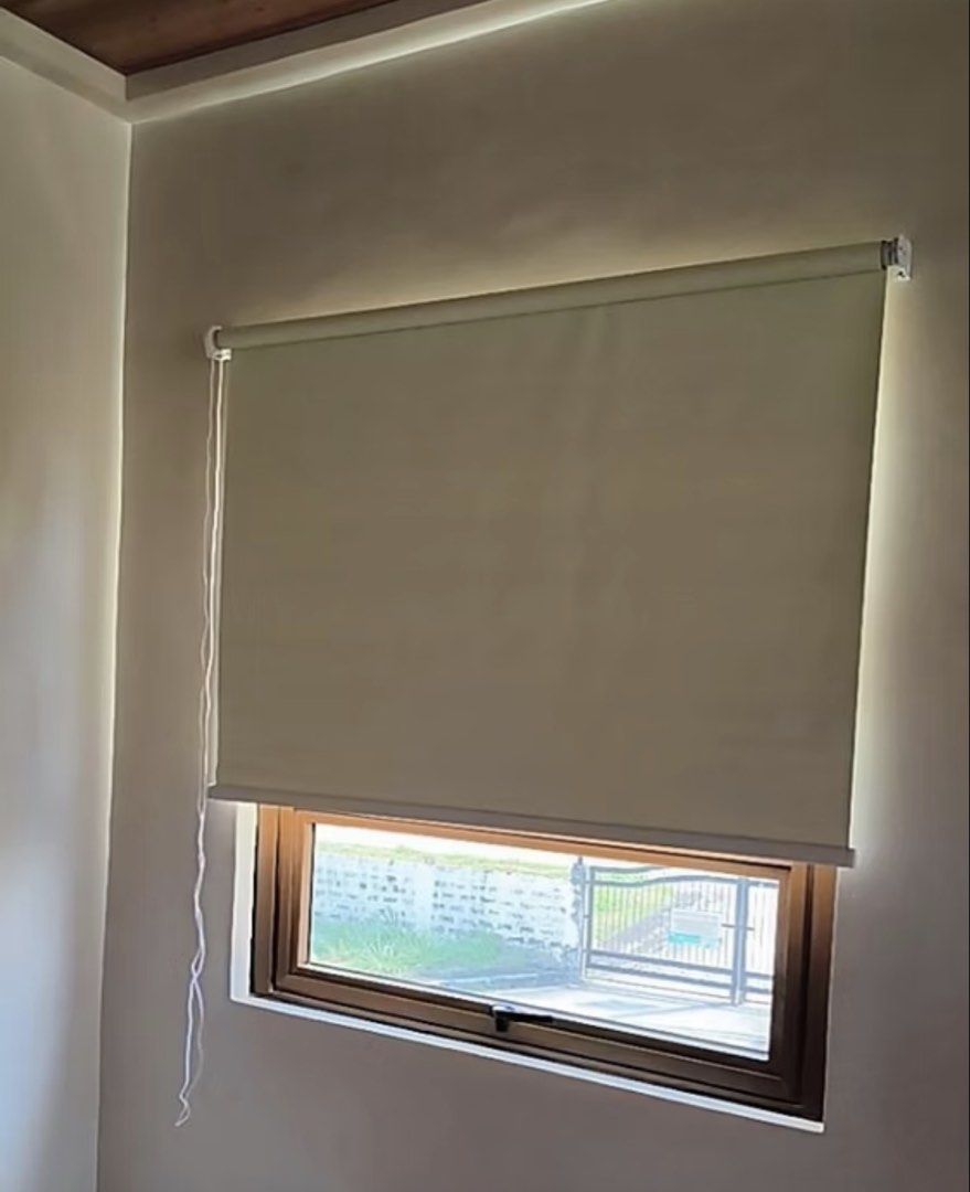 Blackout Curtain Blinds (Category: Curtains & Blinds) located in Manila. Submitted by natashachiuu (Listing ID 1467204943, Image 1). Description: 💌 Blackout Curtain Blinds 💌 Size: W140 x H200 CM 💌 Bought for ₱1,000 from orange app (see 2nd photo uploaded) RFS: Wrong size, length too long for my window. Never been installed, still inside the box 📦 Available for meet up: The Manila Residences Tower 1, Taft Avenue 📦 Available for lalamove and g