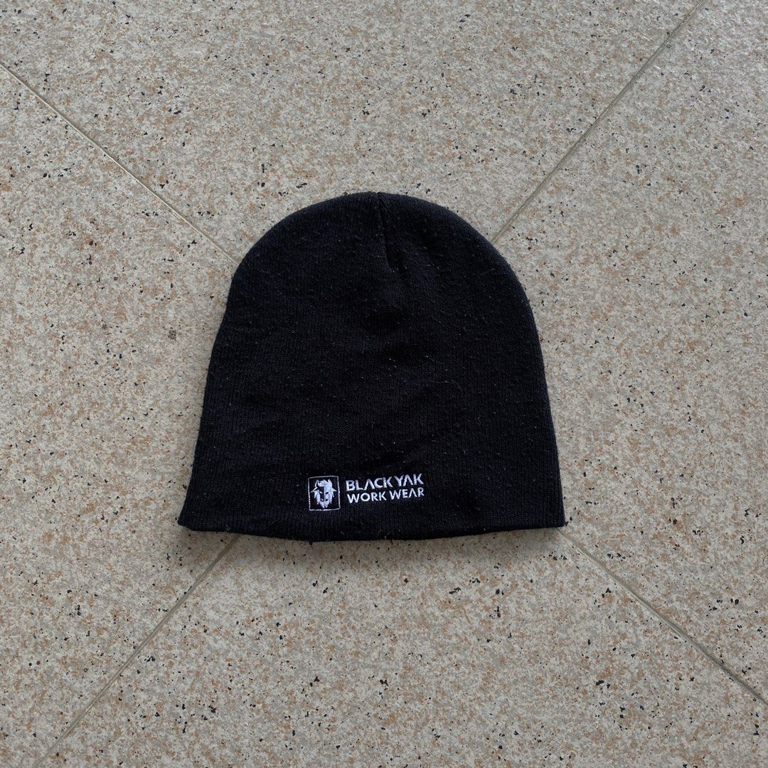 BLACKYAK Workwear (Category: Beanies) located in Isabela. Submitted by islandsrelics (Listing ID 1467346160, Image 1). Description: No issue Need wash only.